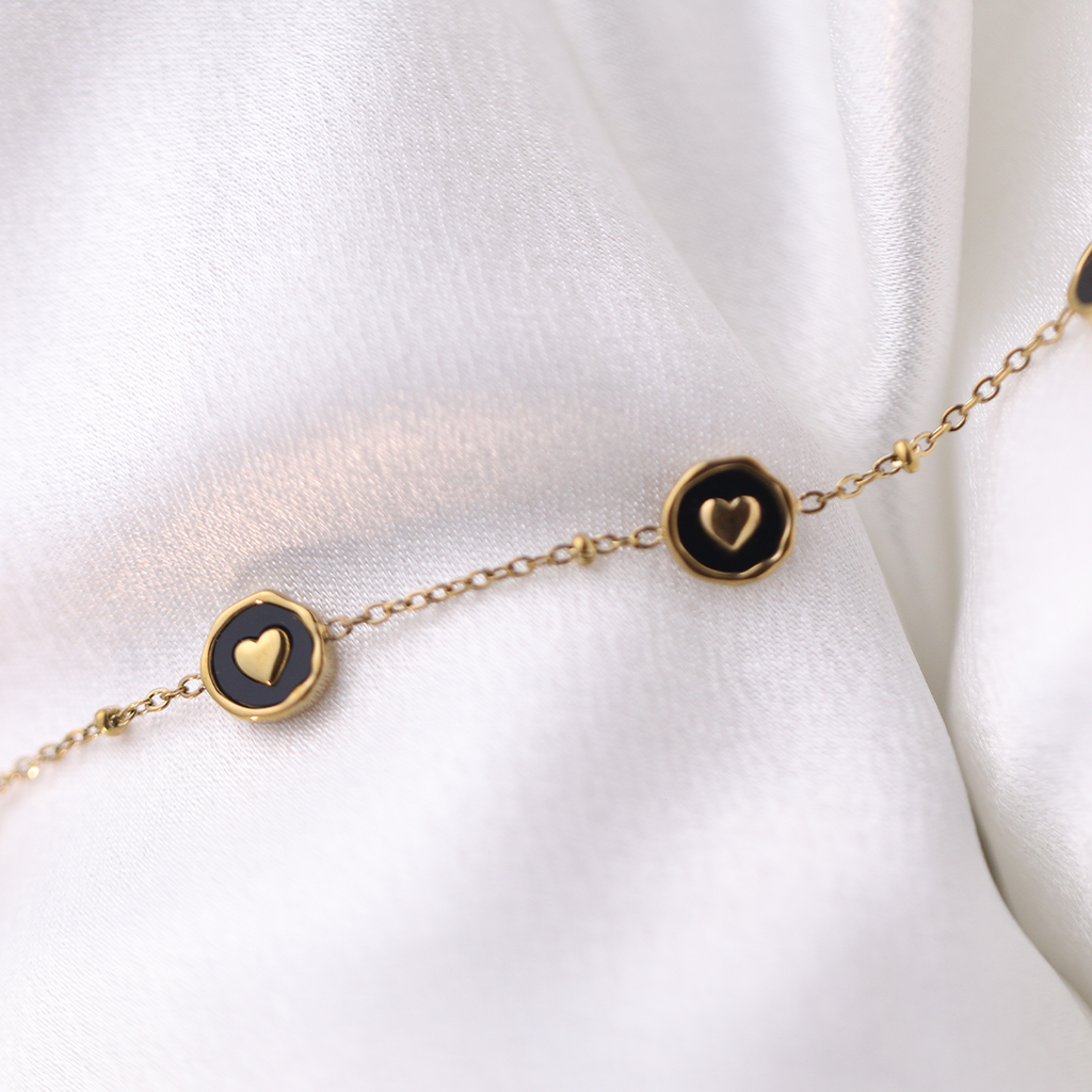 Noir Heart Bracelet