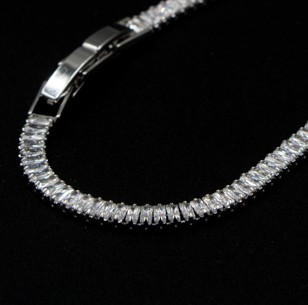 Essential White Chain Bracelet