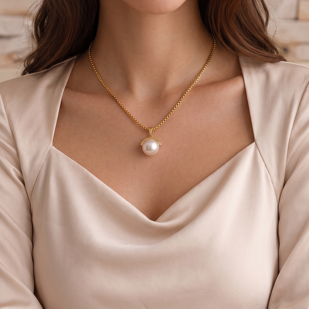 Pearl Moon 