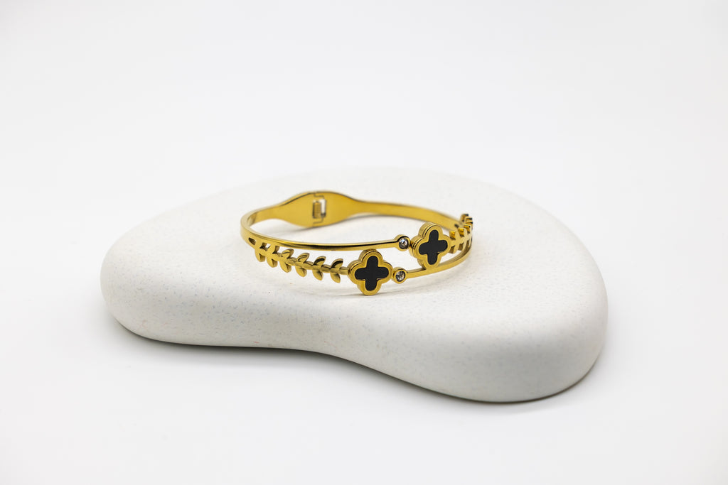 Noir Clover Duo Cuff