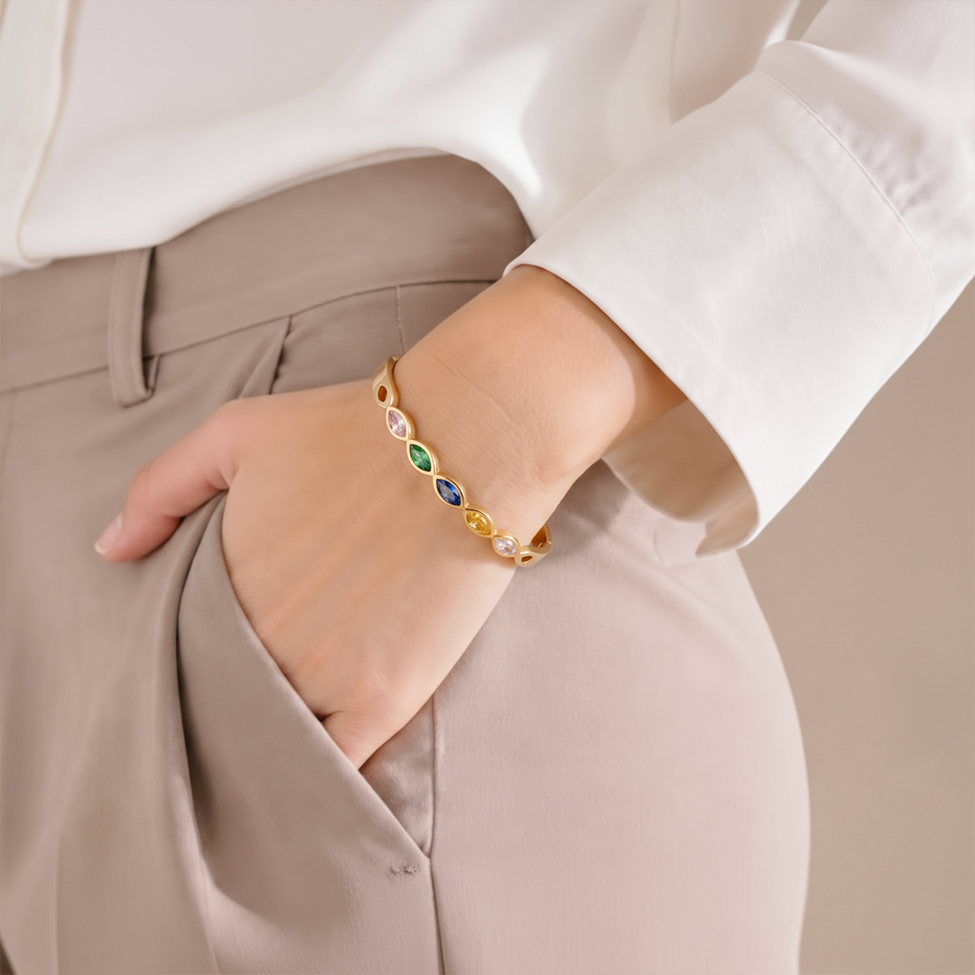 Prism Oval Cuff