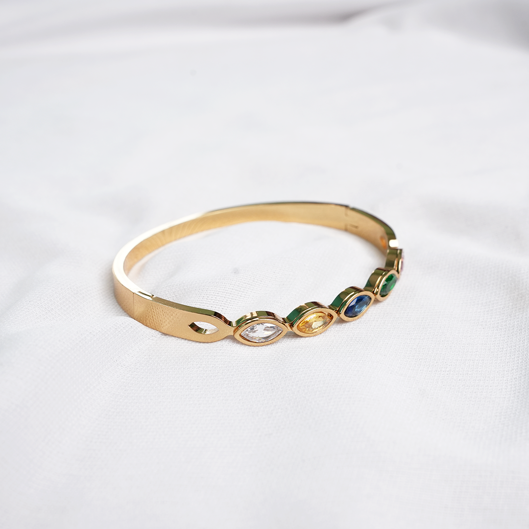 Prism Oval Cuff