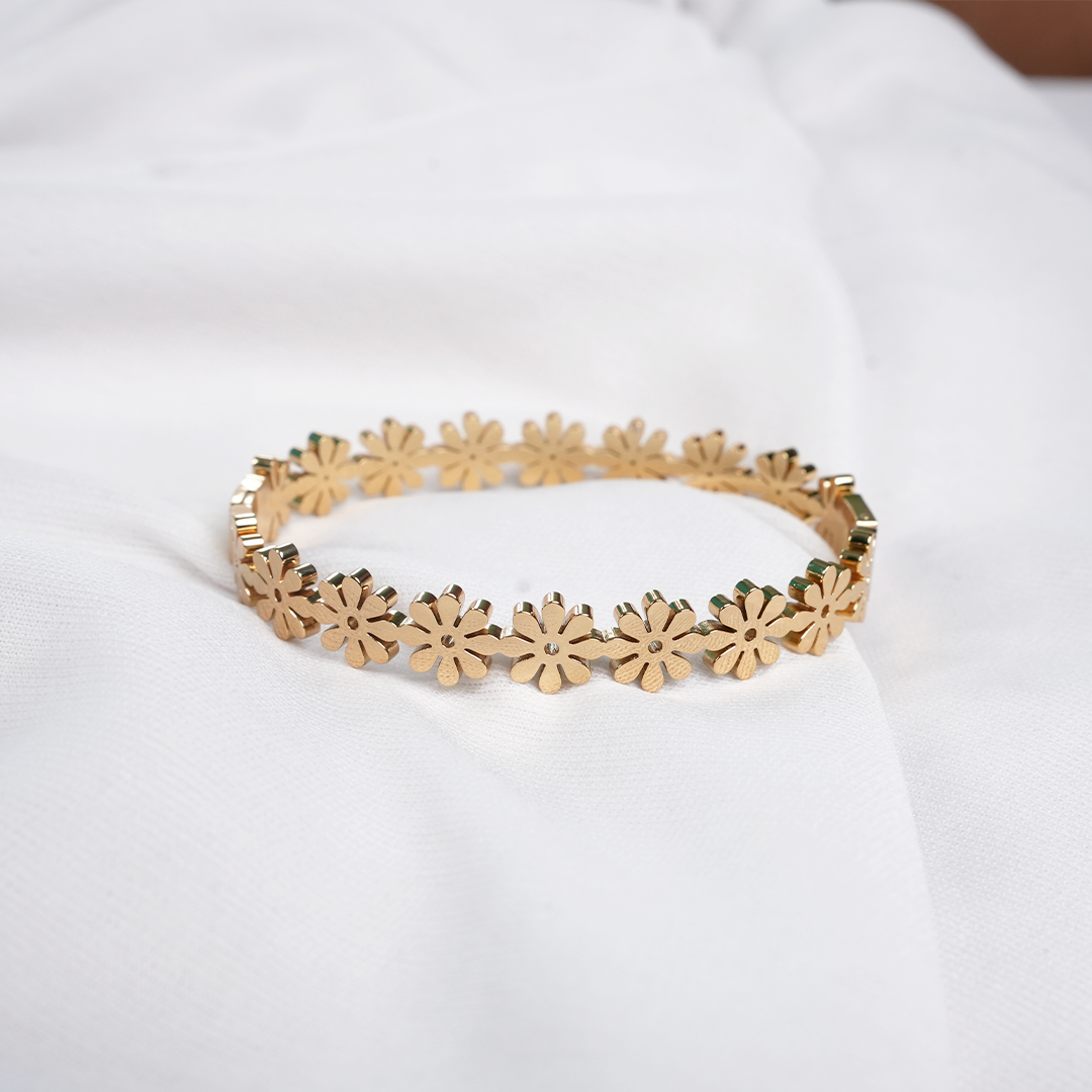 Bloom Crystal Cuff