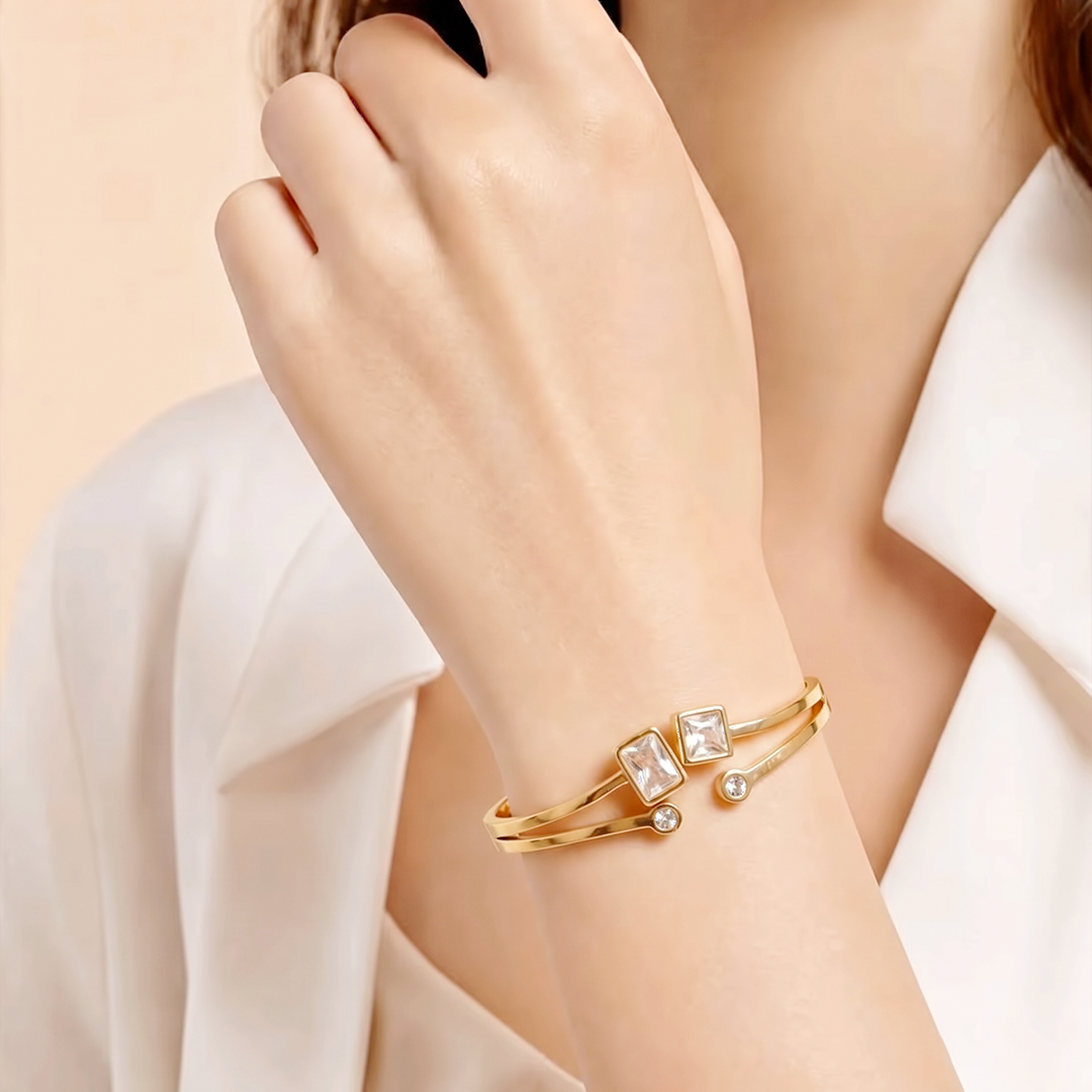 Lumière Stone Cuff