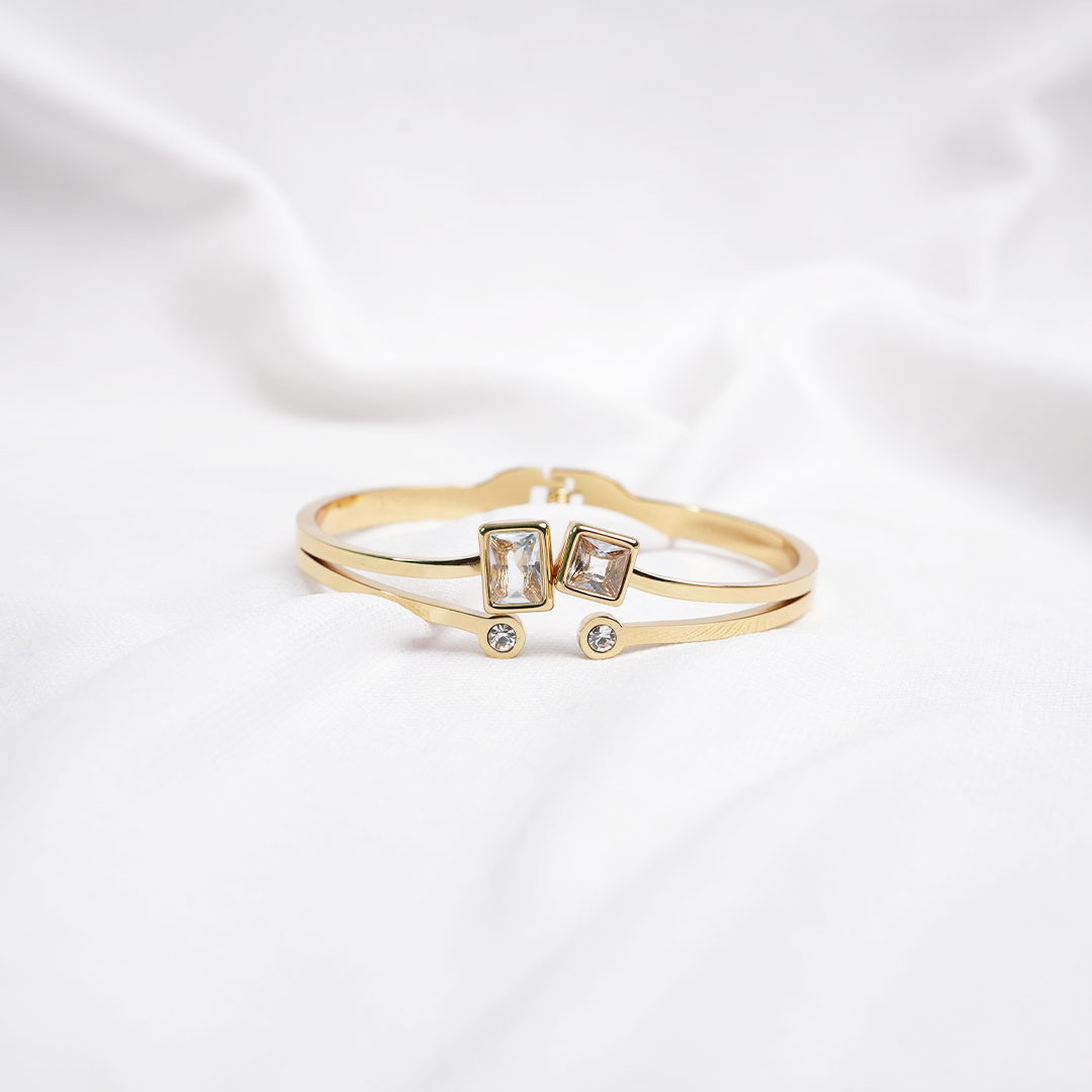 Lumière Stone Cuff