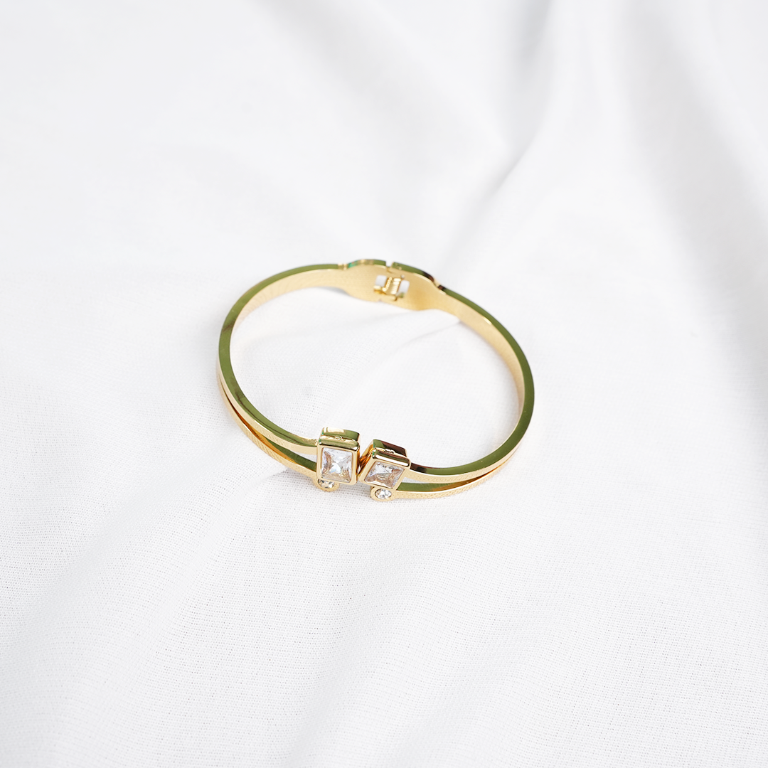 Lumière Stone Cuff
