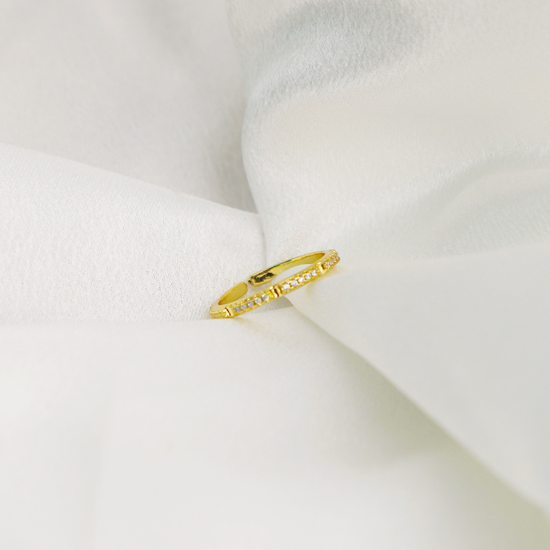 Precision Band Ring