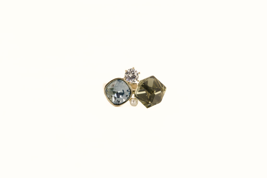 BlackBlueWhitePearlStone