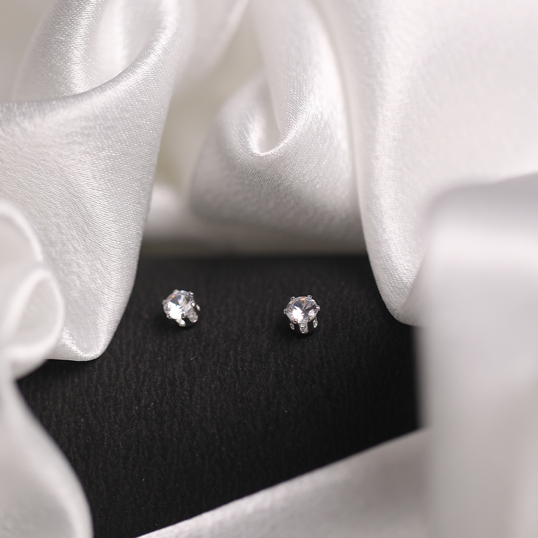 Daisy Pearl Earrings